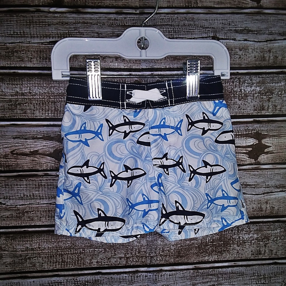 SHARK PRINTED SWIM TRUNKS